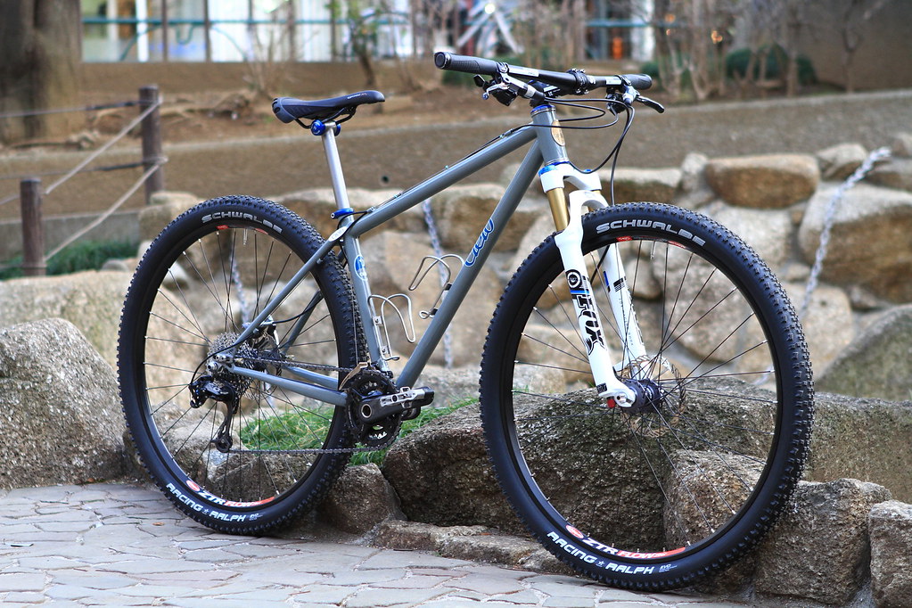 The bicycle store offers bikes and gear for beginners to cycling enthusiasts. *CIELO* mountain bike complete bike | *CIELO* mountain