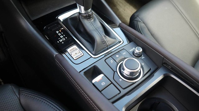 電子手煞車解除audi Garyele