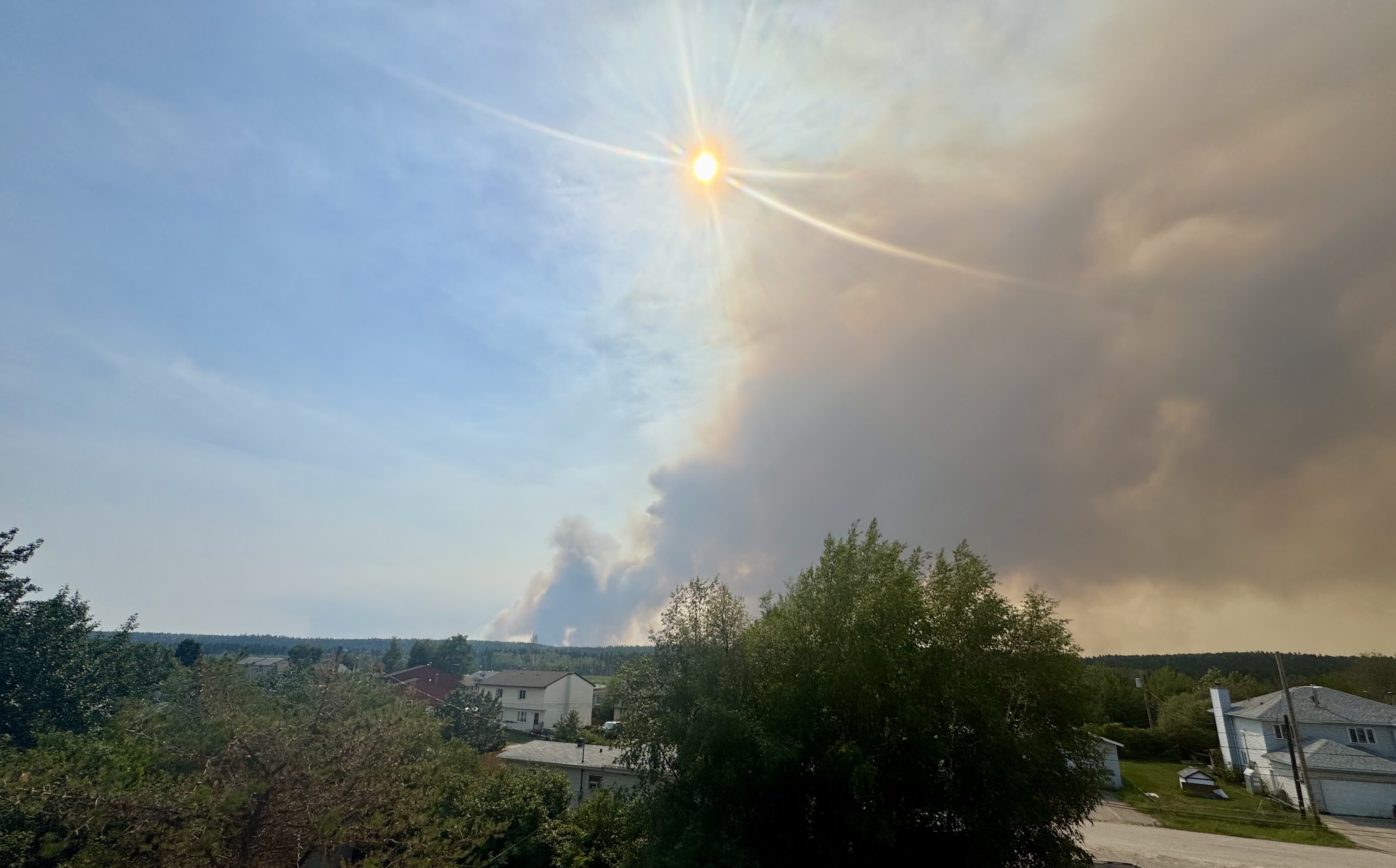 Fort Simpson Evacuation: Wildfire Forces Community to Leave (2026)
