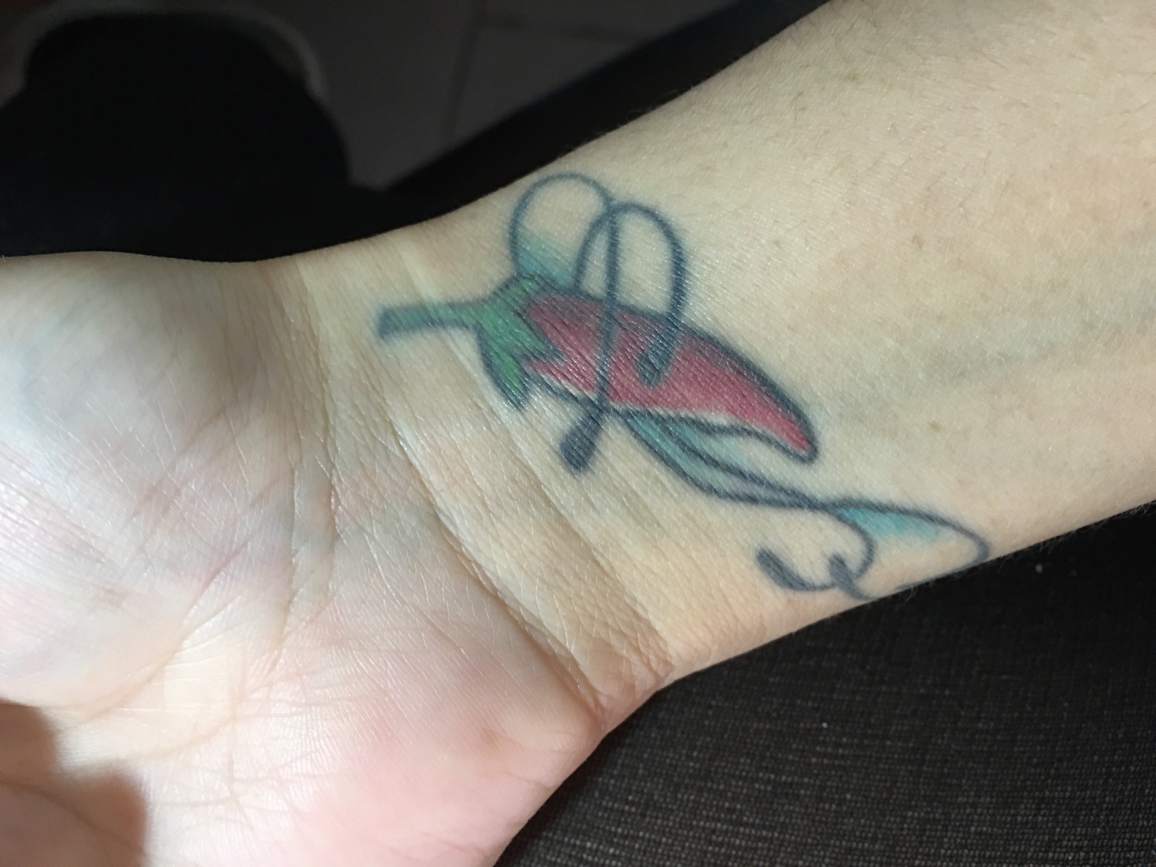 Base mary kay cobre tatuagem Como Esconder Tatuagem Com Maquiagem Passo A Passo