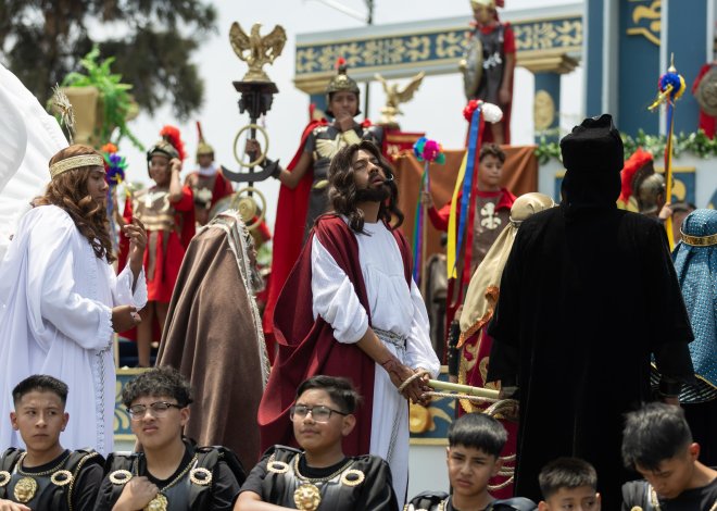 Más de 100 mil personas asisten a la 182 Representación de la Pasión de Cristo en Iztapalapa