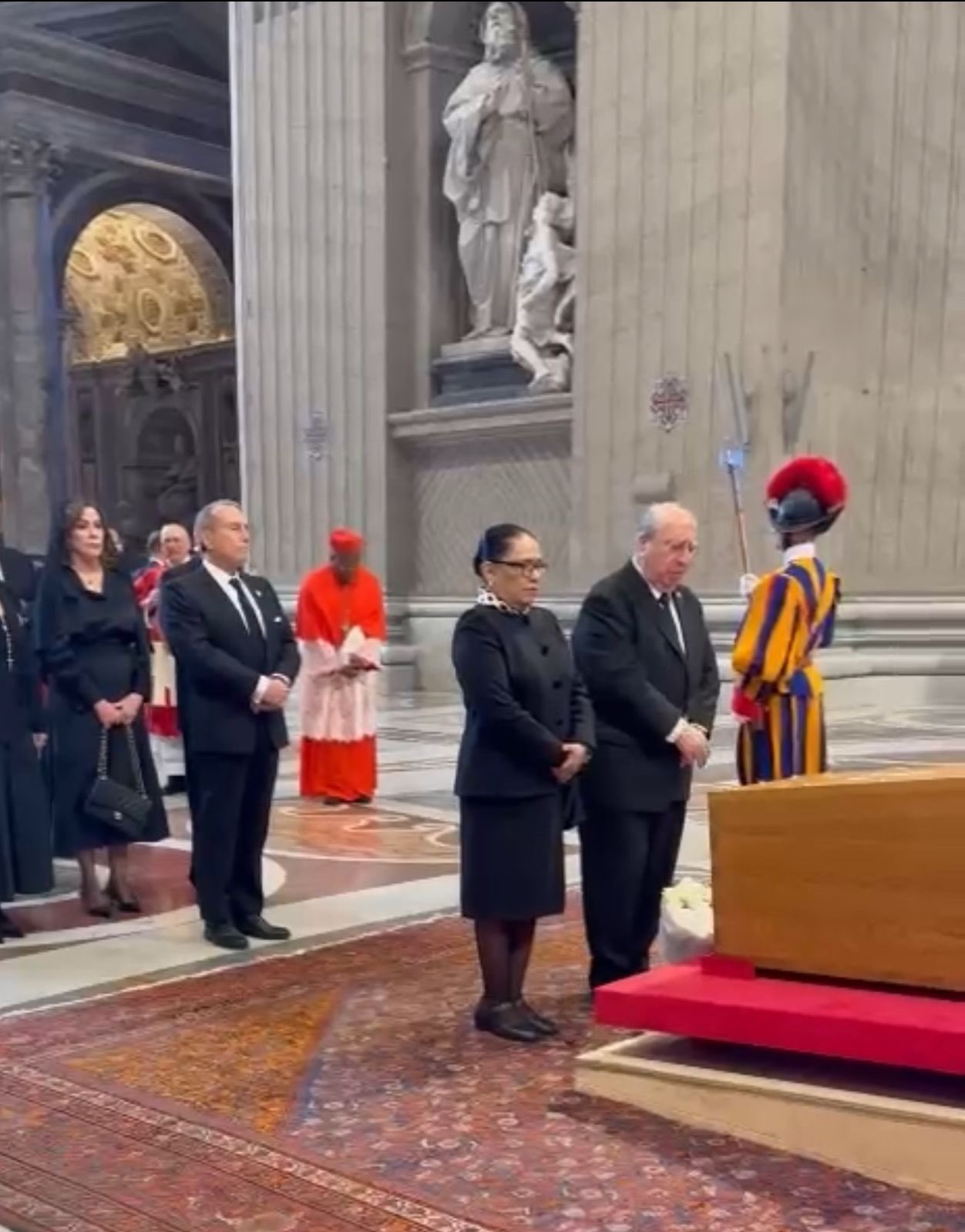 Rosa Icela Rodríguez llevará las condolencias de México por la muerte del Papa Francisco