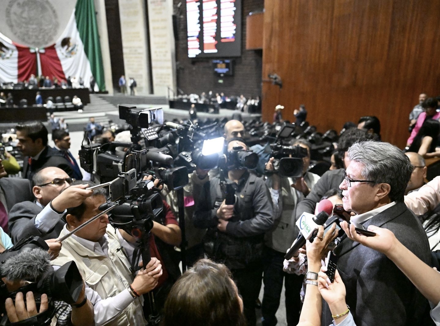 Impugnará Morena la decisión del INE de no permitir intervención de partidos en la elección del PFJ: Ricardo Monreal