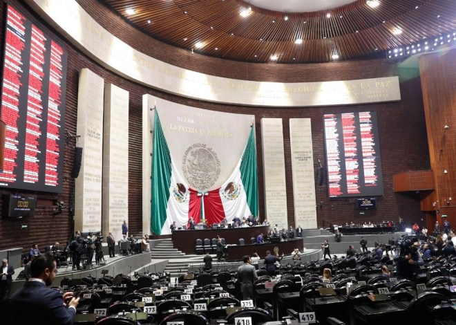 Reforman leyes de adquisiciones y arrendamientos en el sector público