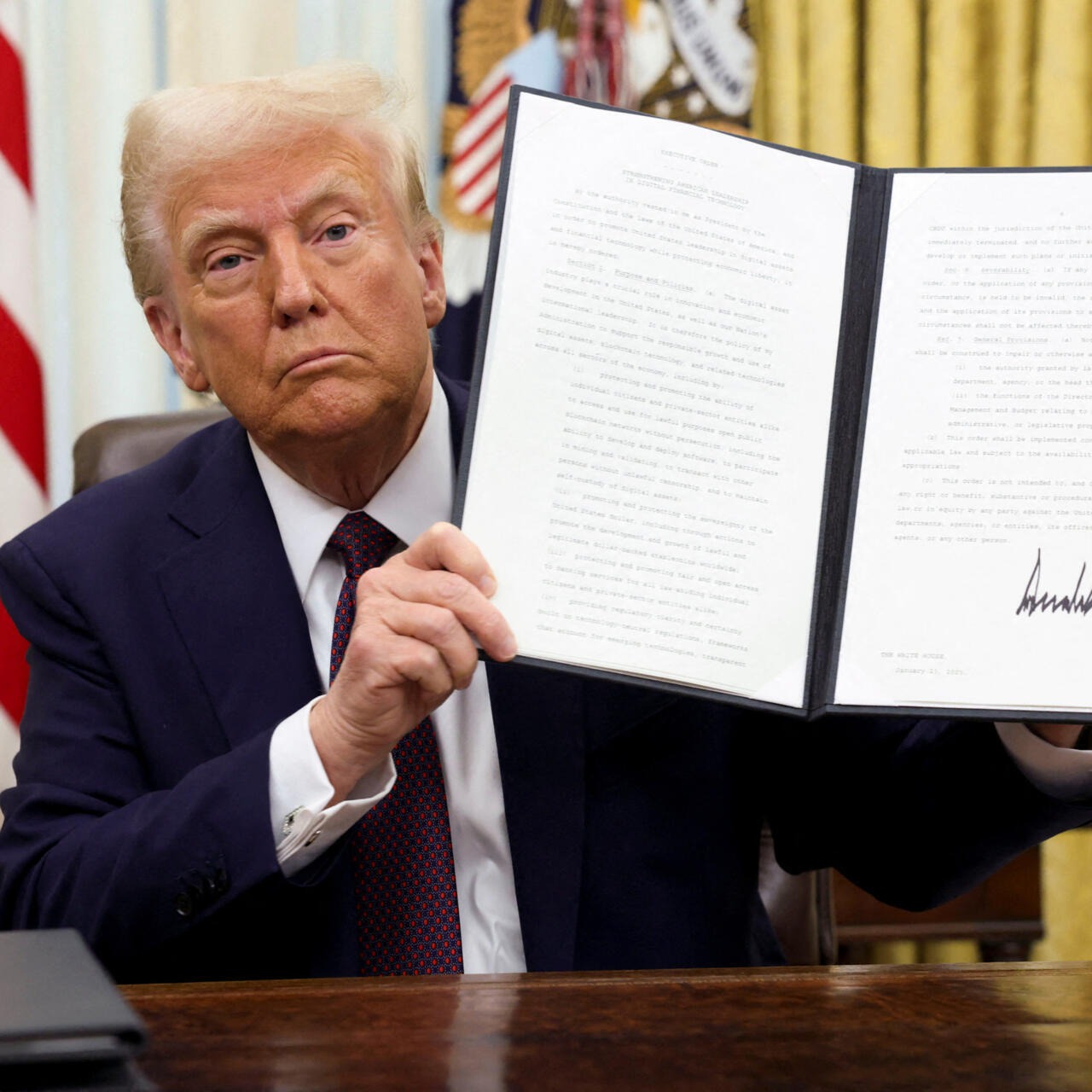 Trump Defiende Aranceles y pide a la reserva Federal reducir Tasas ante caída de los mercados