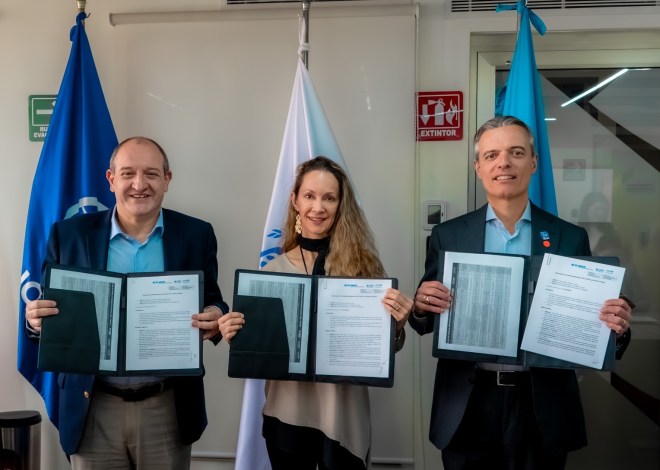 UNICEF, ACNUR y la OIM de la ONU firman por la infancia local y migrante en México.