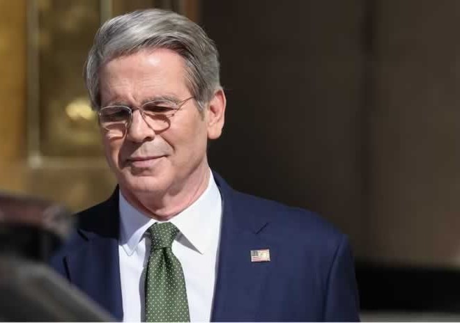 “Acercarse a China es como cortarse el cuello”, dice secretario del Tesoro de EEUU a España