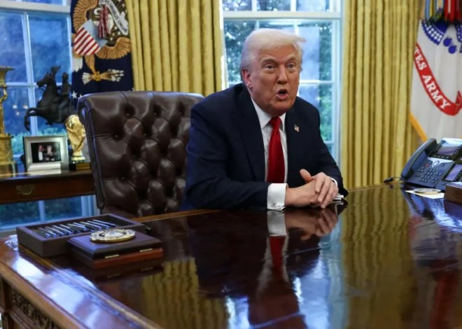 Cumplirá Trump amenaza de quitar fondos y cerrar las radiodifusoras públicas PBS y NPR