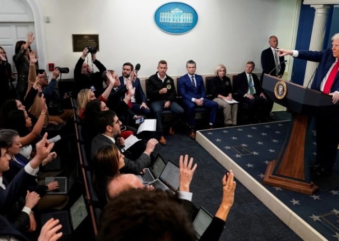 Expulsan de la cobertura diaria en la Casa Blanca a Reuters, Associated Press y Bloomberg News