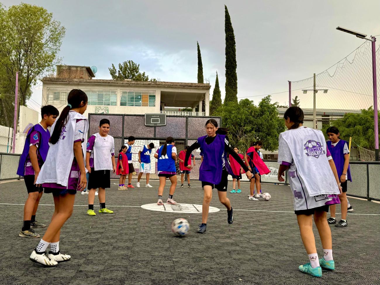 Mujeres en Ecatepec restauran el tejido social a través del deporte, la resiliencia y la solidaridad