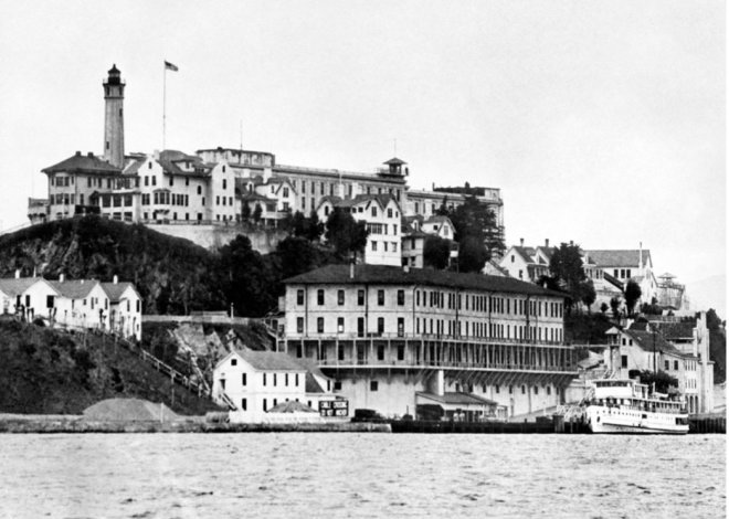 Donald Trump propuso reabrir y ampliar Alcatraz para encerrar a los criminales más peligrosos