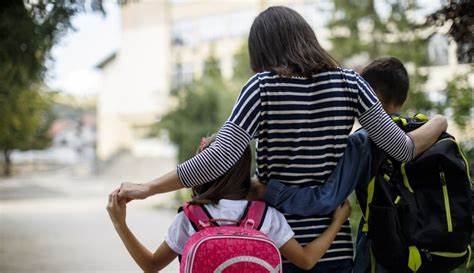 Aumenta el Número de Mamás Solteras y Jefas de Familia en México