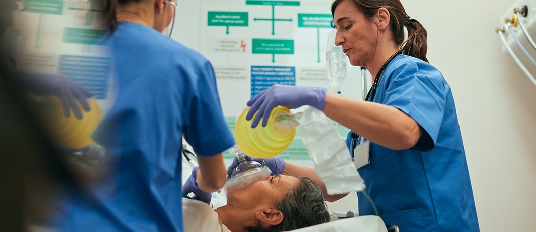 Prepara UNAM enfermeras y enfermeros expertos en cuidados respiratorios, que no hay en México.