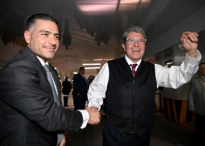 Llegó Omar García a su comparecencia ante los diputados de la Jucopo
