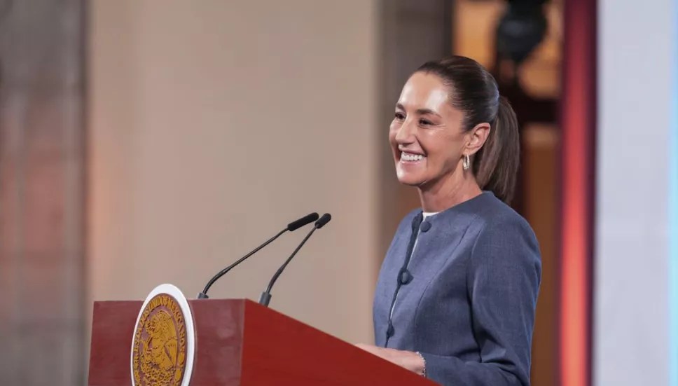 Sheinbaum anuncia aumento salarial y más vacaciones para docentes