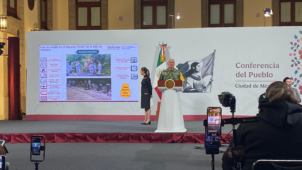 SEDENA despliega Plan DN-III-E en Oaxaca y Guerrero tras paso de huracán Erick