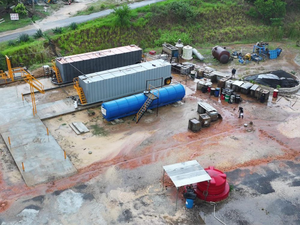 Desmantelan operación clandestina de producción de combustible en Veracruz