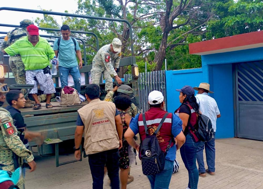 Brigadas de Bienestar recorren zonas de riesgo en Guerrero ante llegada del huracán Erick