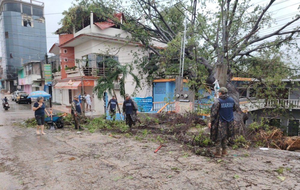 Se activa Fase de Auxilio del Plan Marina en Oaxaca y Guerrero; y se moviliza Brigada de Respuesta ante Emergencias por la presencia del huracán “Erick”