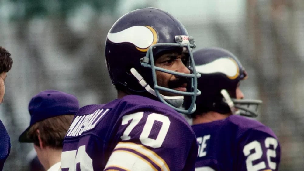 Fallece Jim Marshall, leyenda de los Vikingos de Minnesota