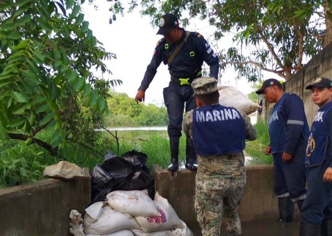 La Marina auxilia a población en Tamaulipas y Veracruz por desbordamiento de ríos tras paso de la tormenta “Barry”