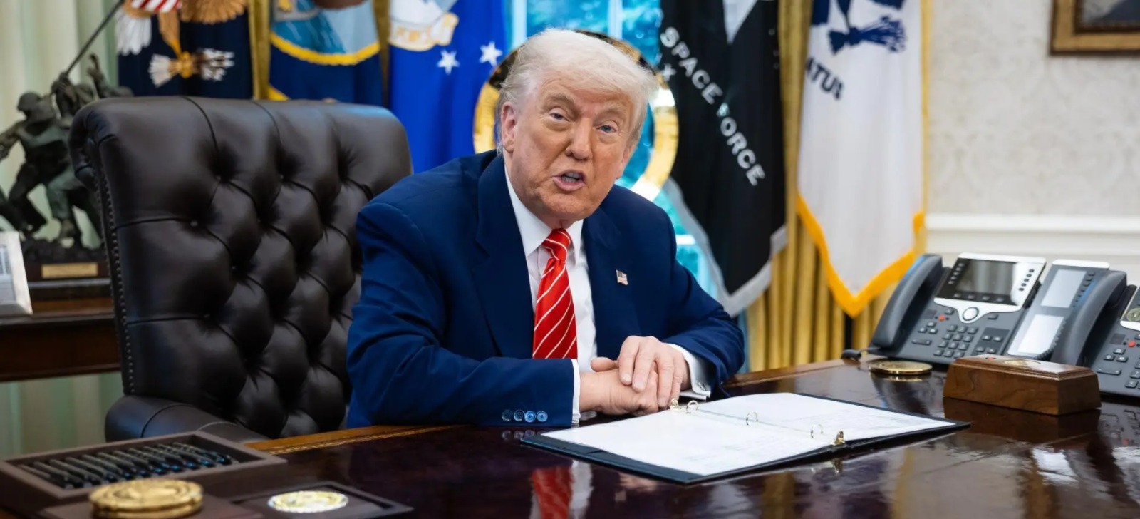 Pide Trump al Congreso que apruebe los recursos para deportar “al menos” a un millón de inmigrantes ilegales al año