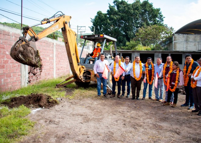 Inicia SDUOPOT construcción de la Casa del Jubilado en Tixtla