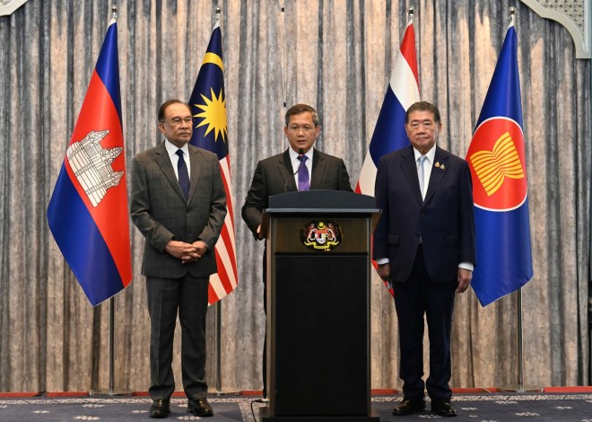 Inician Camboya y Tailandia proceso de pacificación en la frontera común tras 5 días de enfrentamientos