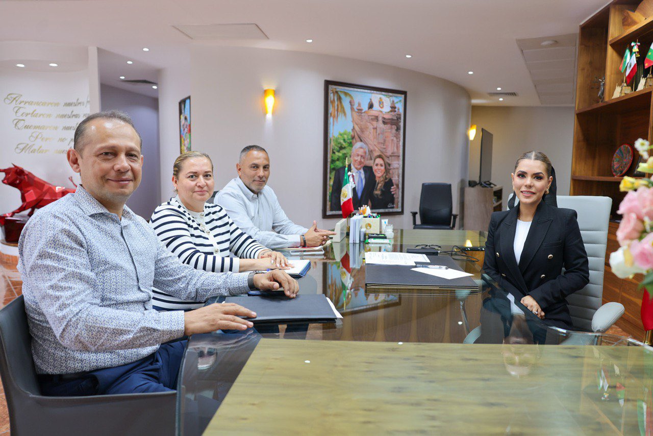 Evelyn Salgado refuerza coordinación para mejorar servicios de salud en Guerrero