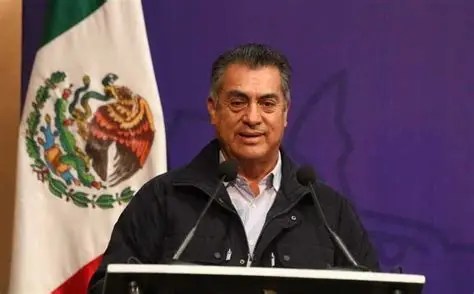 DE FRENTE Y DE PERFIL