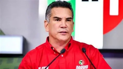 DENUNCIA ALEJANDRO MORENO A NICOLÁS MADURO ANTE LA FGR