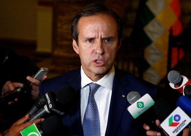 Festeja oposición triunfo en la elección presidencial de Bolivia
