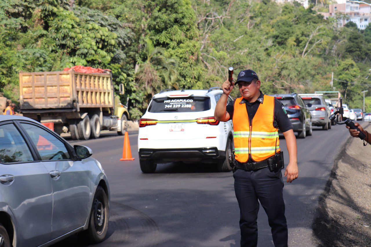 Vigilancia y rehabilitación de la Avenida Escénica de Acapulco reducen accidentes de tránsito en un 63%