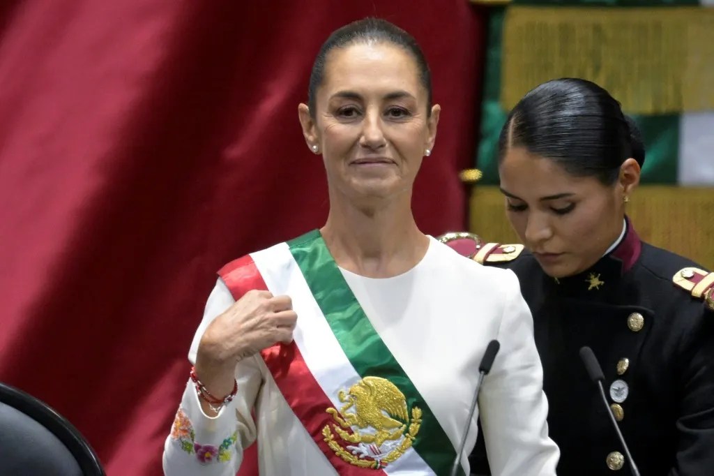 GENTE DETRÁS DEL DINERO