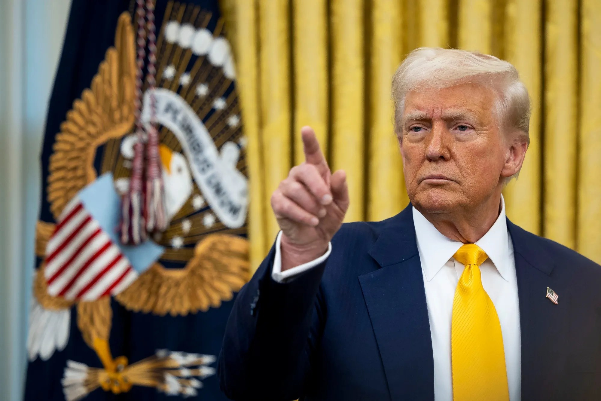 Trump planea imponer tarifa de 100 mil dólares por solicitud de visa H-1B