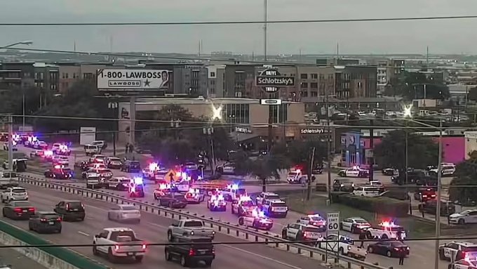 Tres personas fueron baleadas en una oficina de inmigración en Dallas; el atacante está muerto, según autoridades
