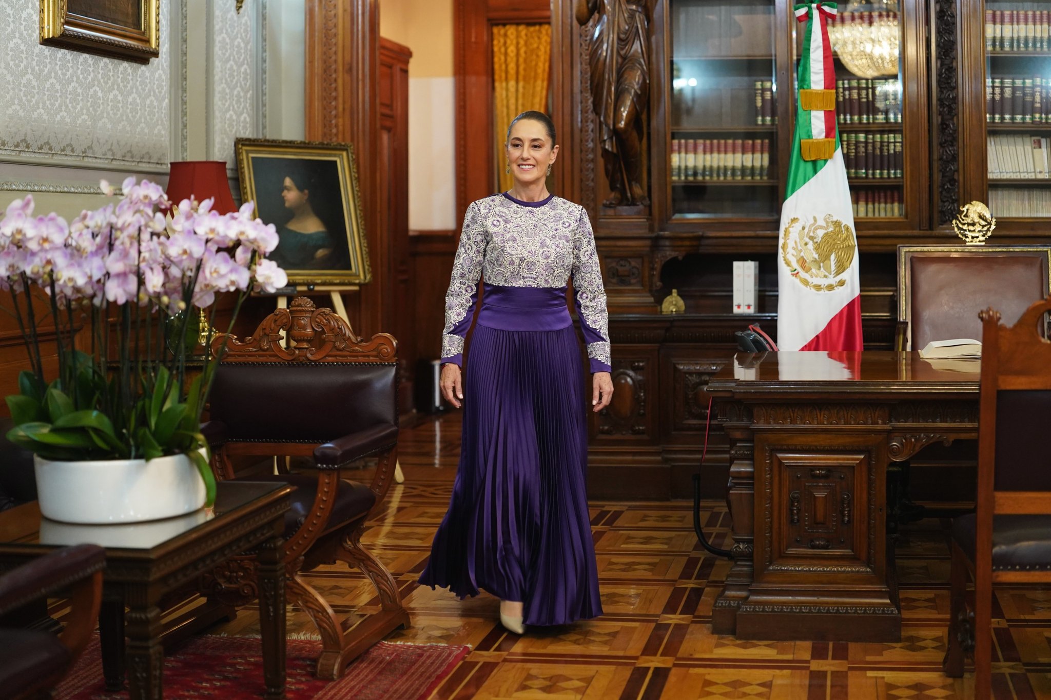 El vestido de Sheinbaum en el Grito rinde homenaje al arte textil nahua de Tlaxcala