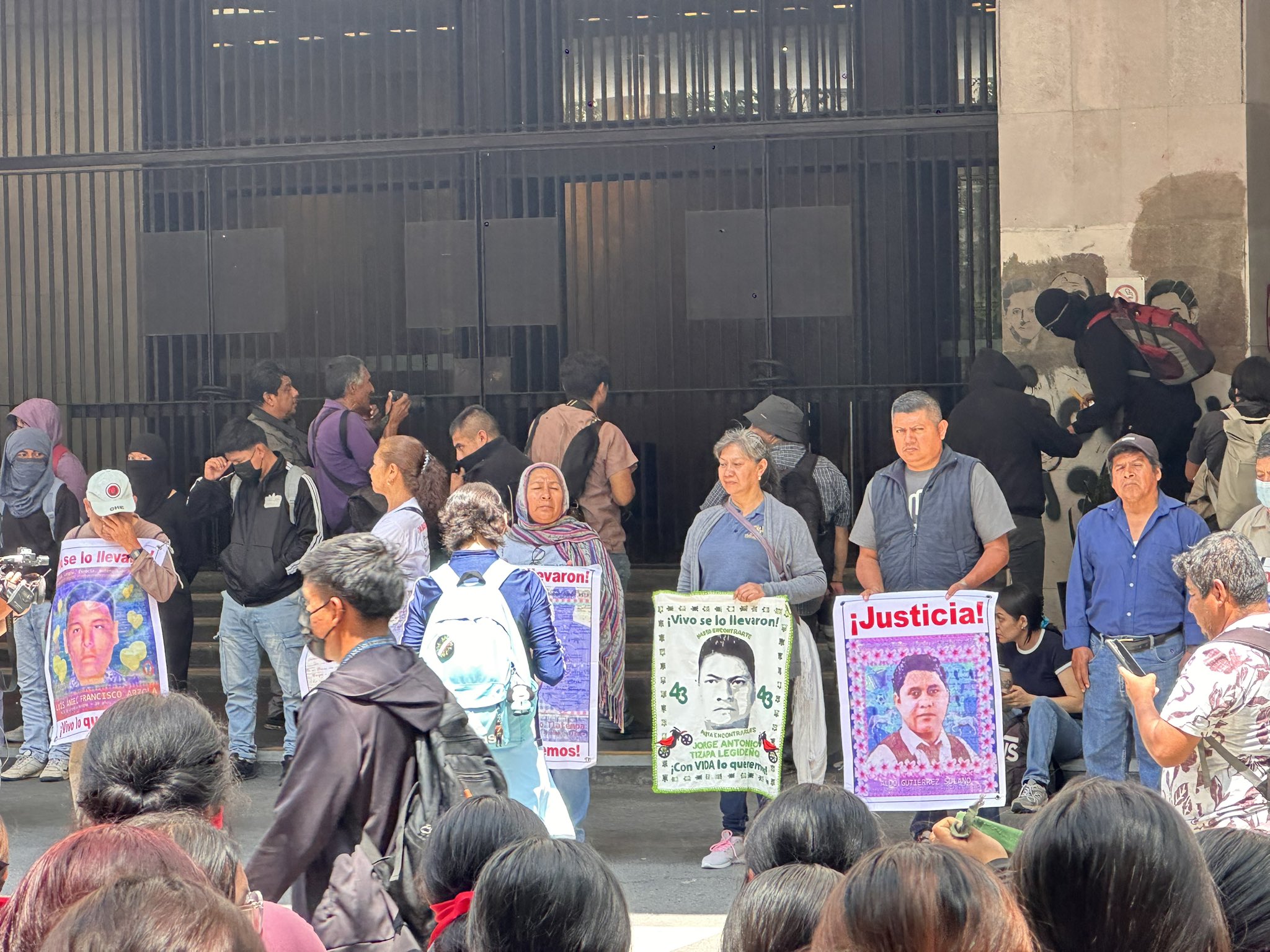 Marcha por Ayotzinapa y más de 19 movilizaciones complicarán la CDMX este 26 de septiembre