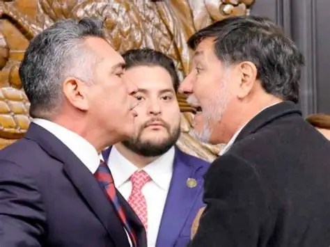 Política Al Margen