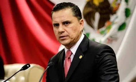 Vinculan a proceso a ex gobernador de Nayarit por lavado de dinero
