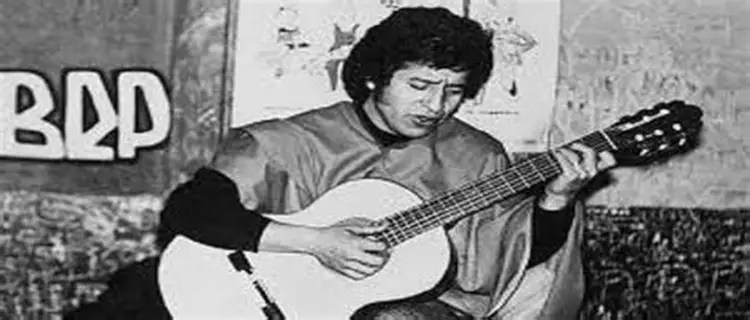 Se conmemora el aniversario de la muerte del compositor chileno Víctor Jara