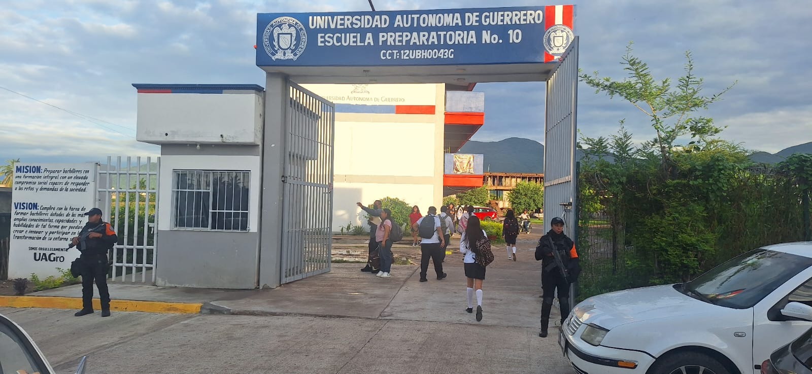 Refuerzan la seguridad en escuelas de Guerrero por regreso a clases