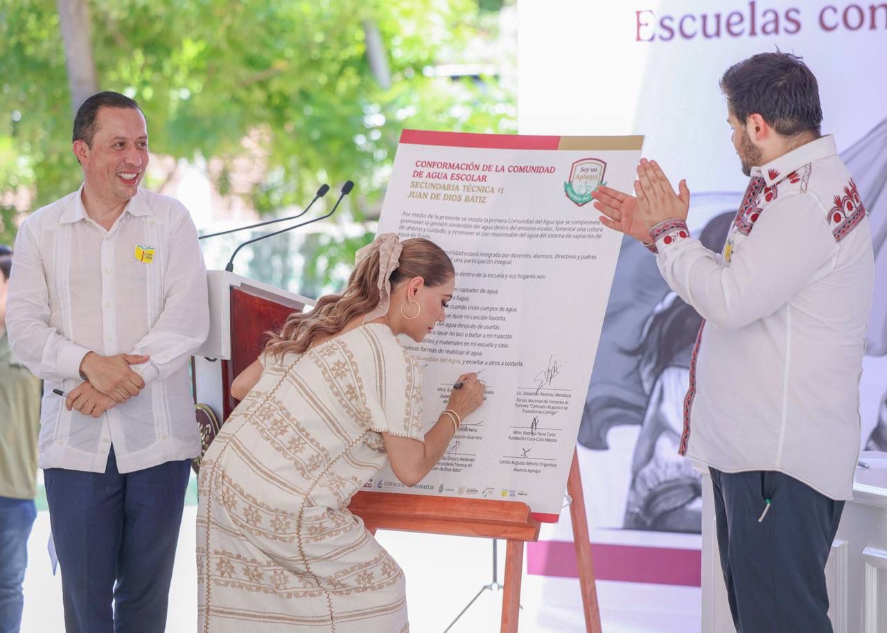 Evelyn Salgado entrega 37 Sistemas de Captación de Agua de Lluvia del programa “Escuelas con Agua”