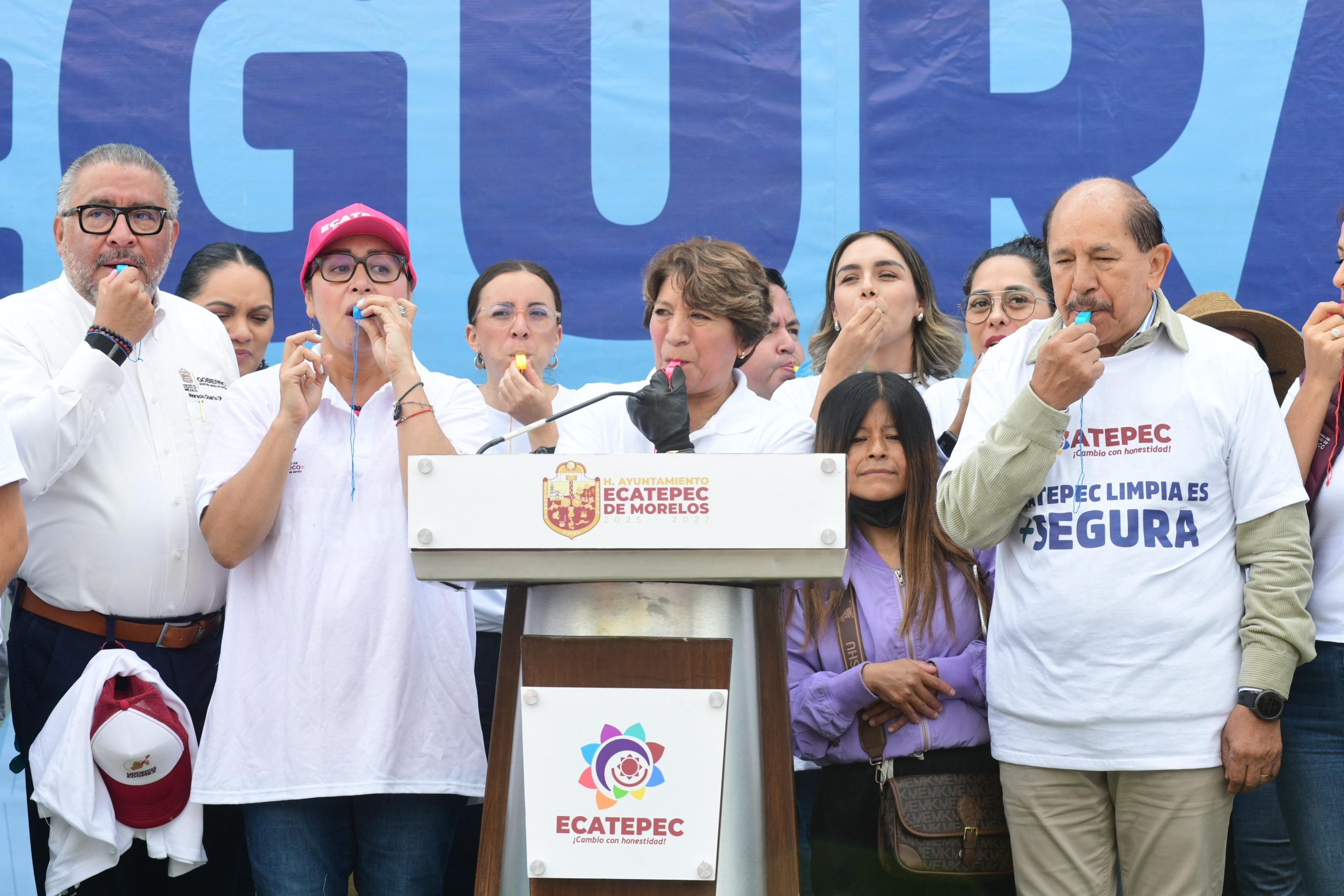 Reconoce Gobernadora Delfina Gómez a Ecatepec por Récord Guinness obtenido por jornada de limpieza