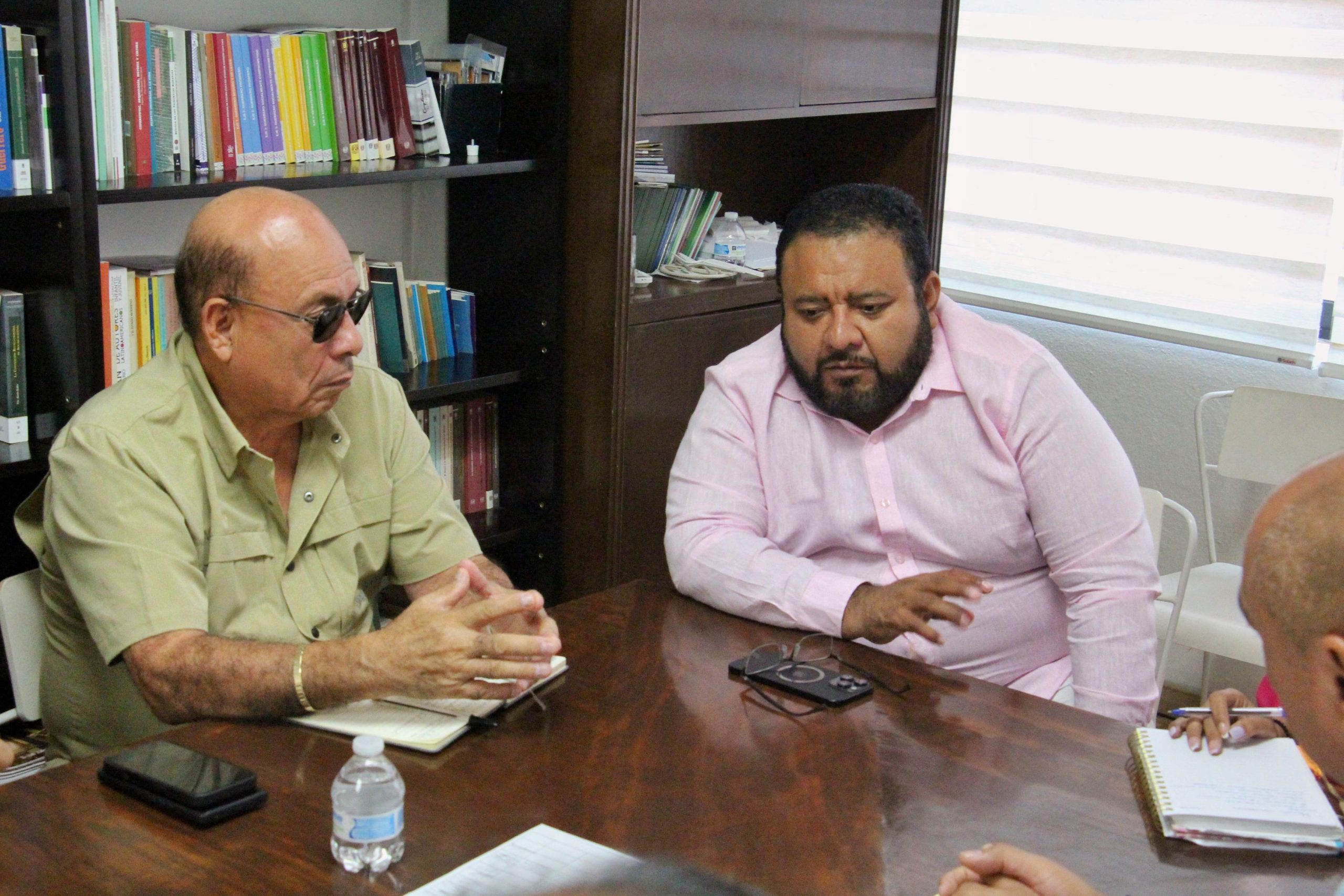 El diálogo y acercamiento permite atender y emprender acciones para mejorar el transporte público en Guerrero: Francisco Cisneros