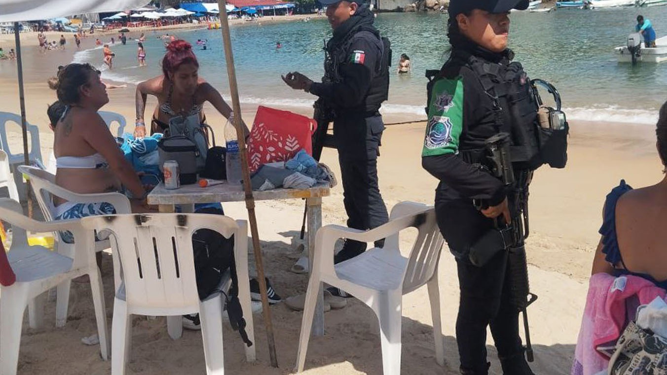 Policía Ecológica de Acapulco refuerza vigilancia en playas