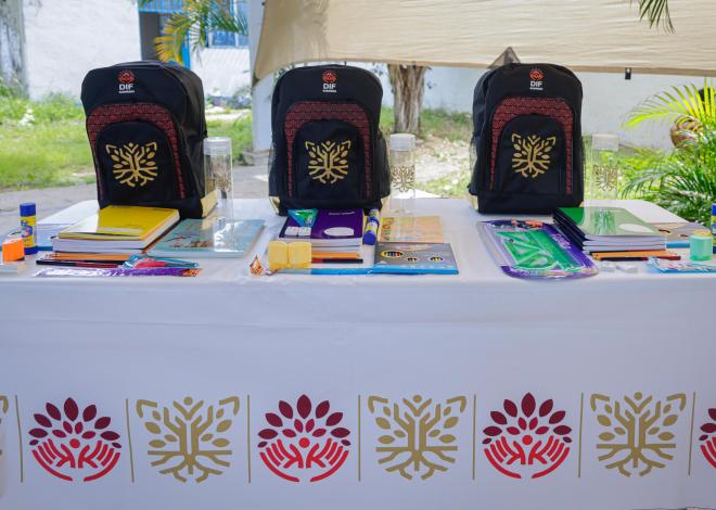El programa de “Educando para Transformar” llega a Acapulco con la entrega de mochilas y útiles escolares