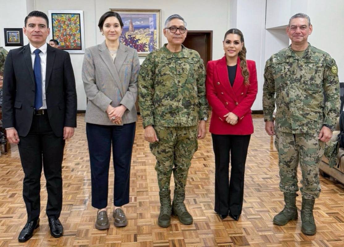 Evelyn Salgado participa en reunión de seguridad en Palacio Nacional con Claudia Sheinbaum
