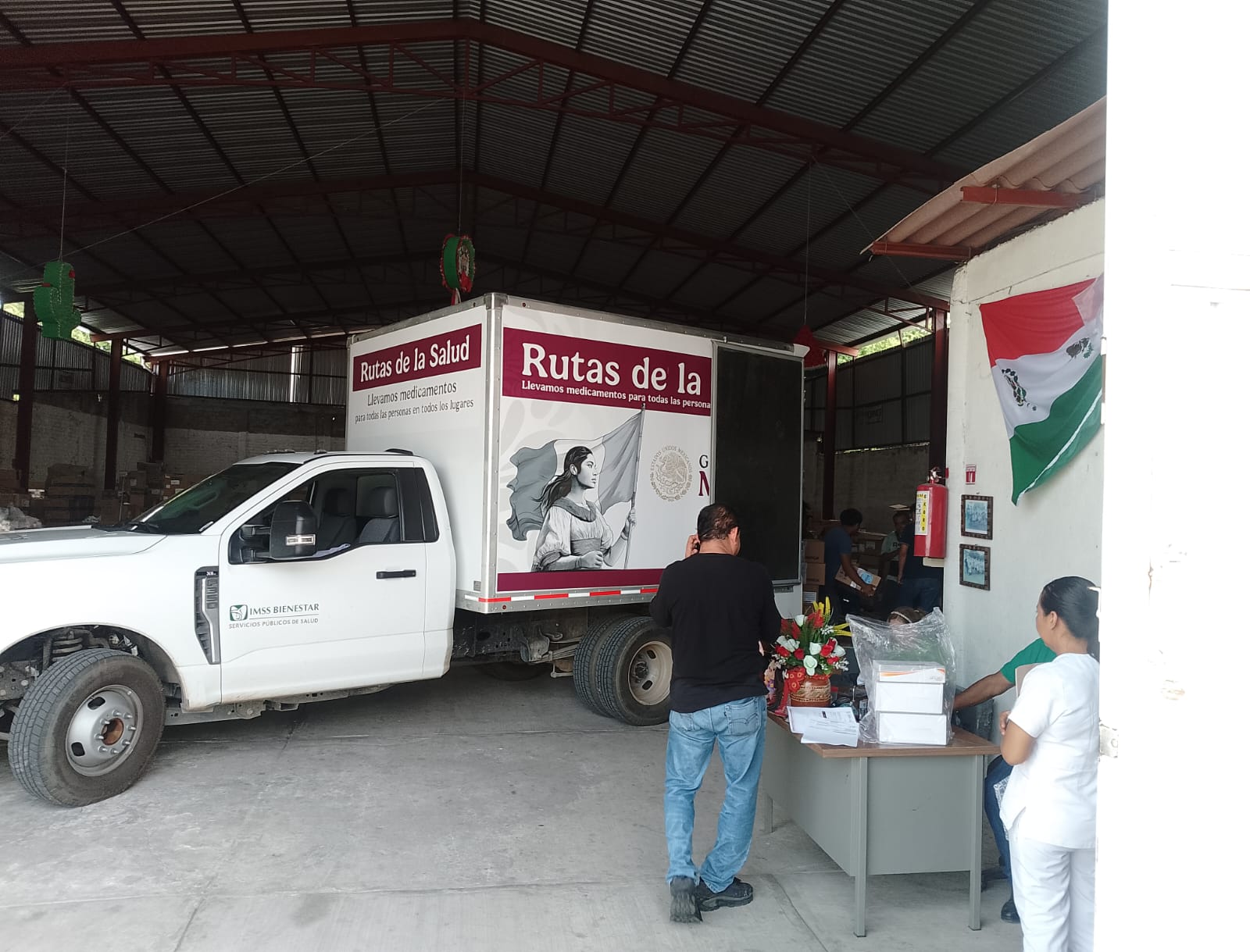 Avanza la distribución de medicamentos con las “Rutas de la Salud” en Guerrero