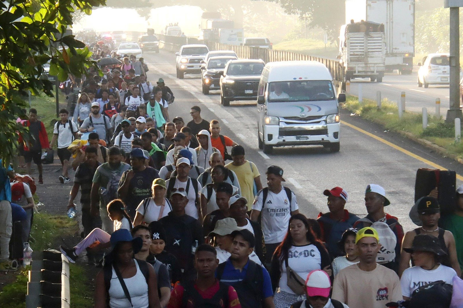 Nueva caravana migrante parte de Tapachula rumbo al centro del país; su intención es quedarse en México